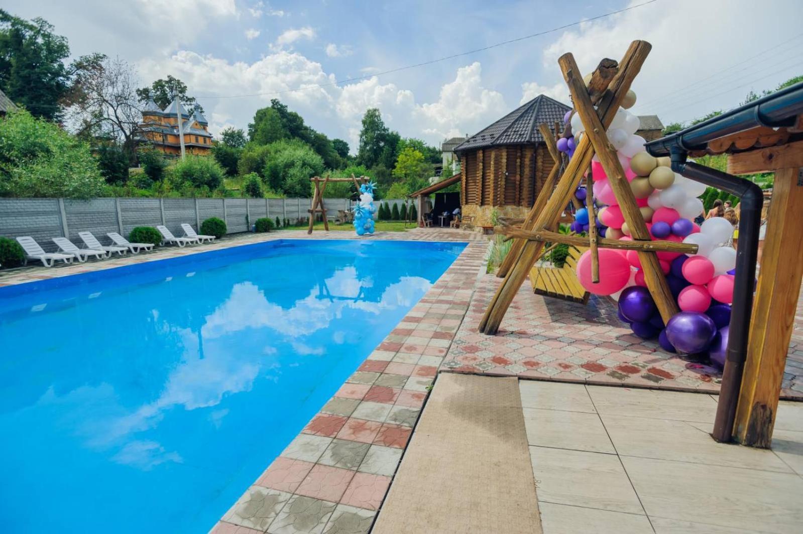 Hotel & Restaurant Complex Hap-Ok Brodki Ngoại thất bức ảnh