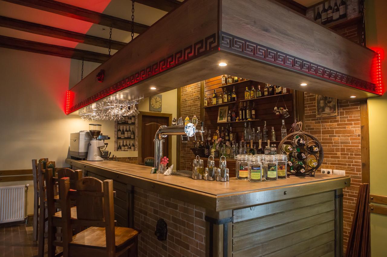 Hotel & Restaurant Complex Hap-Ok Brodki Ngoại thất bức ảnh