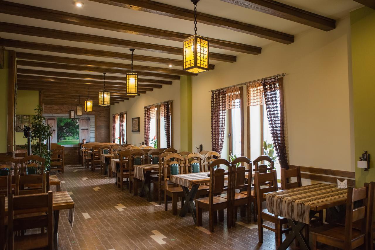 Hotel & Restaurant Complex Hap-Ok Brodki Ngoại thất bức ảnh