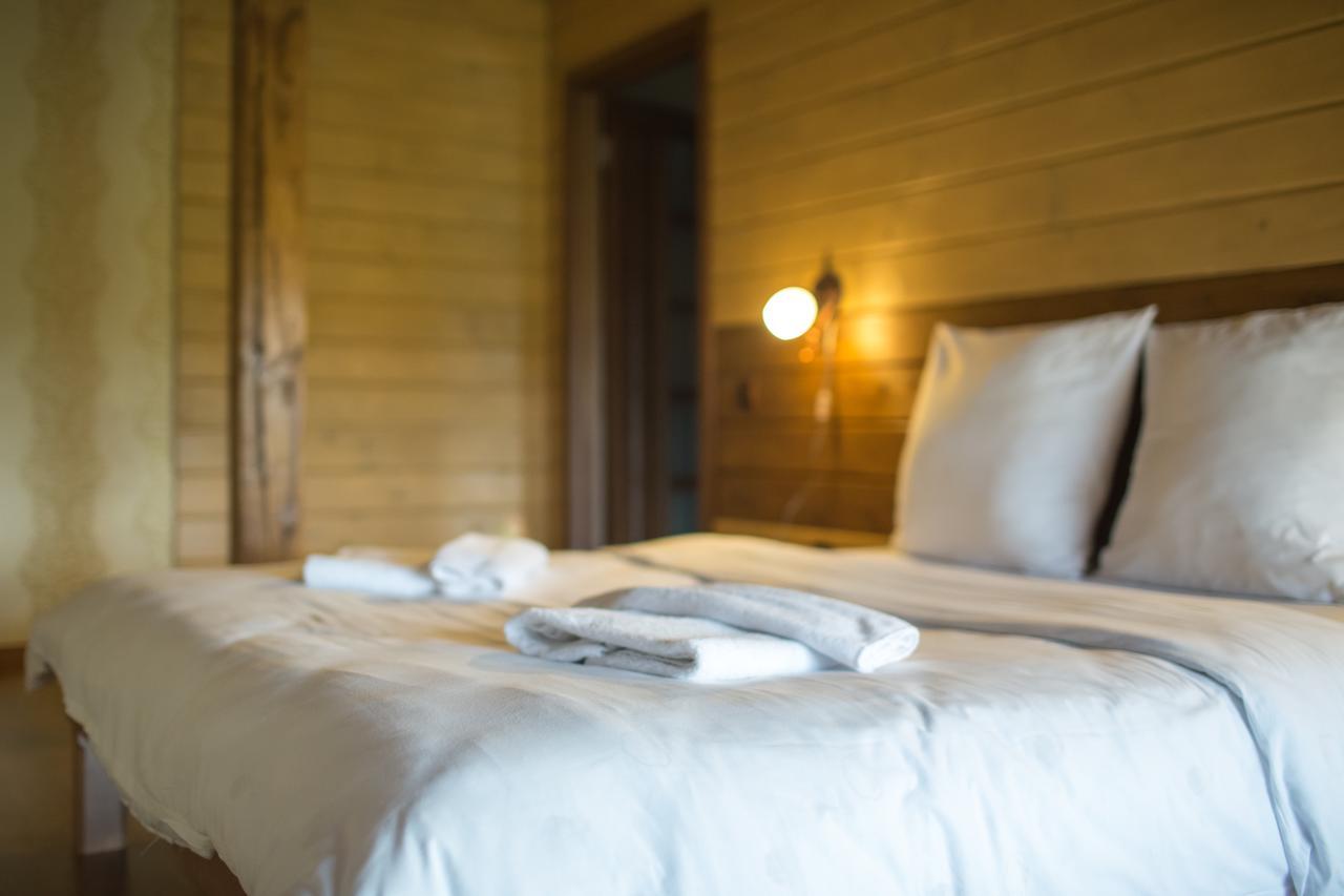 Hotel & Restaurant Complex Hap-Ok Brodki Ngoại thất bức ảnh