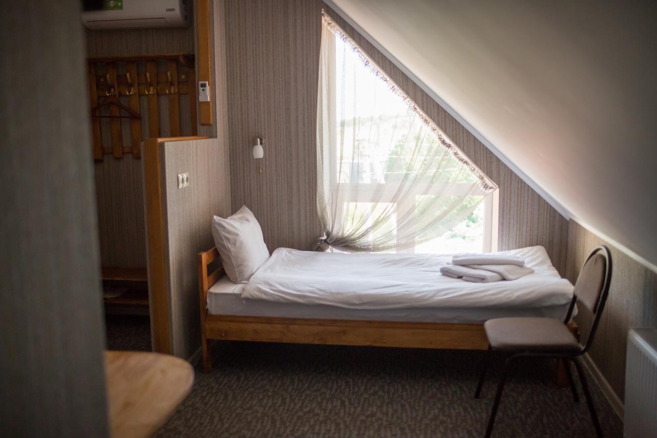 Hotel & Restaurant Complex Hap-Ok Brodki Ngoại thất bức ảnh